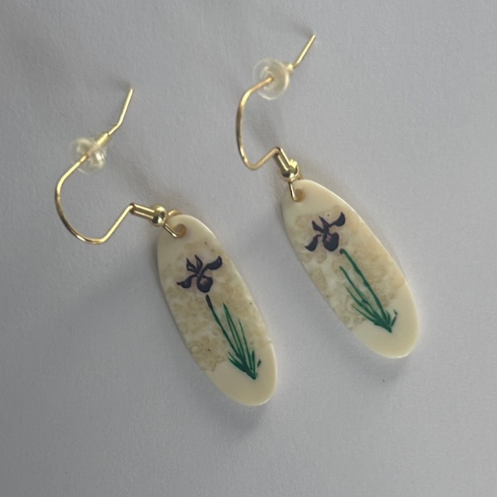 Hand-Painted Scrimshaw Ivory Floral Wild Iris Dangle Earrings - Picture 4 of 5